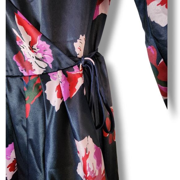 Joie Miltona Navy Floral Satin Wrap Midi Dress – Small - Picture 7 of 10